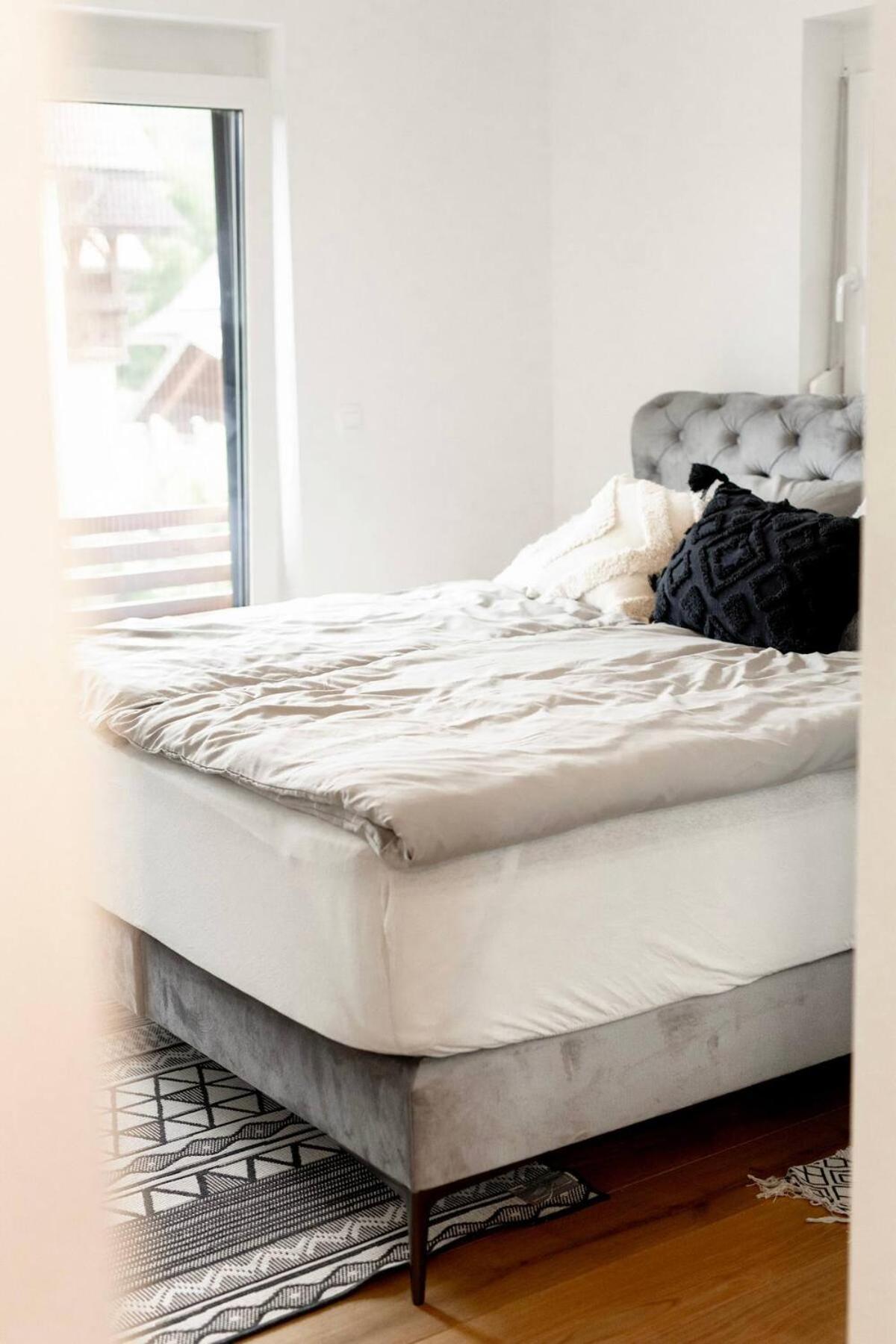Aura Apartments Zirovnica Kültér fotó