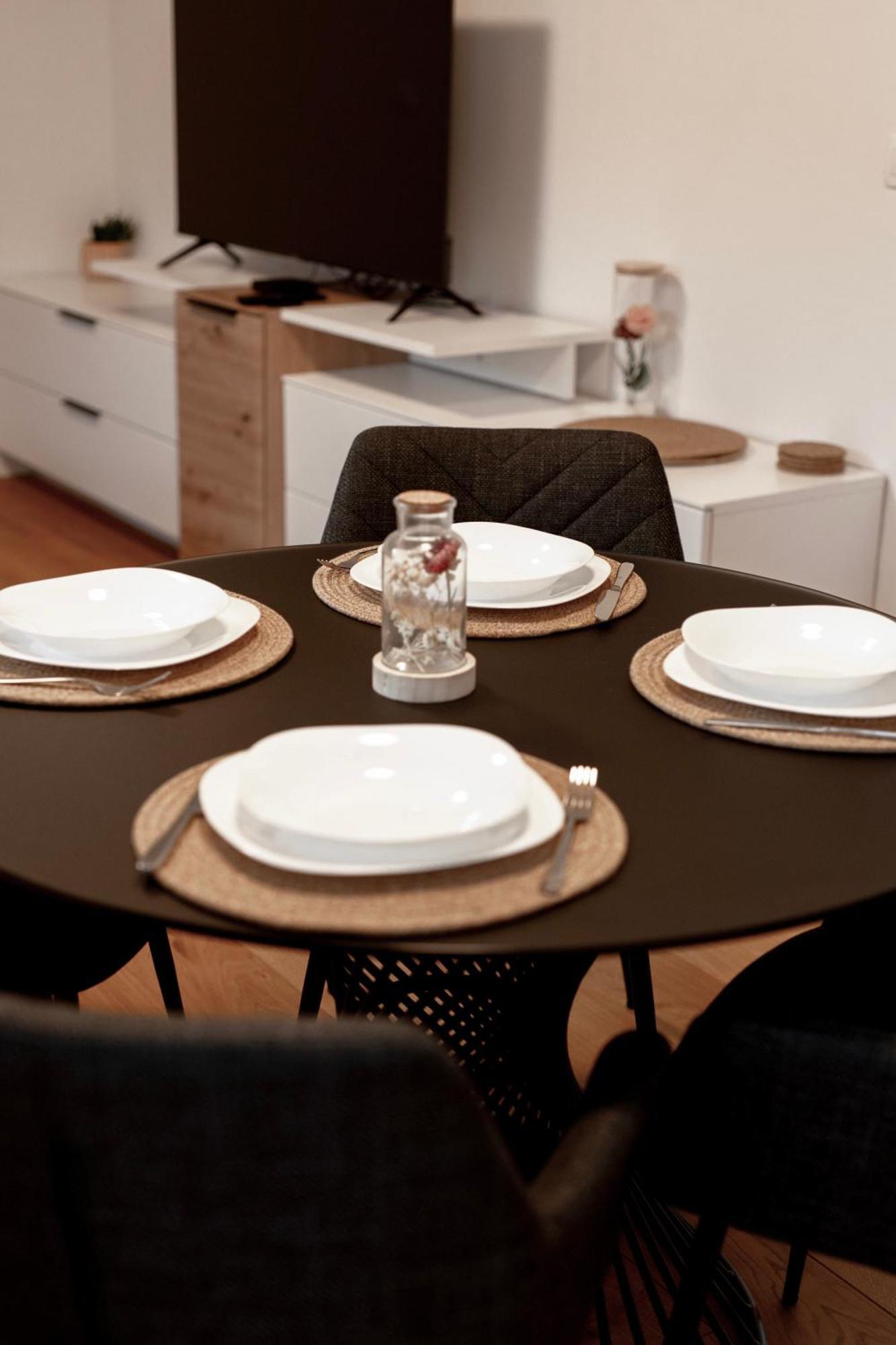Aura Apartments Zirovnica Kültér fotó