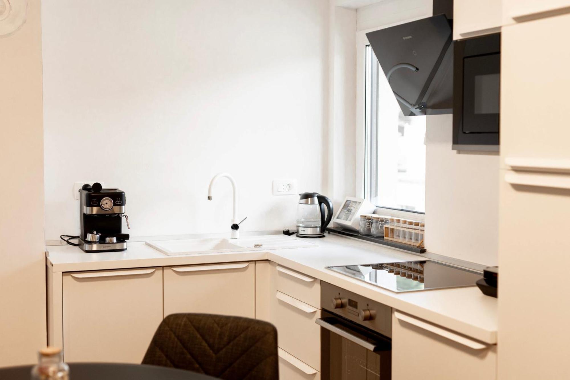 Aura Apartments Zirovnica Kültér fotó