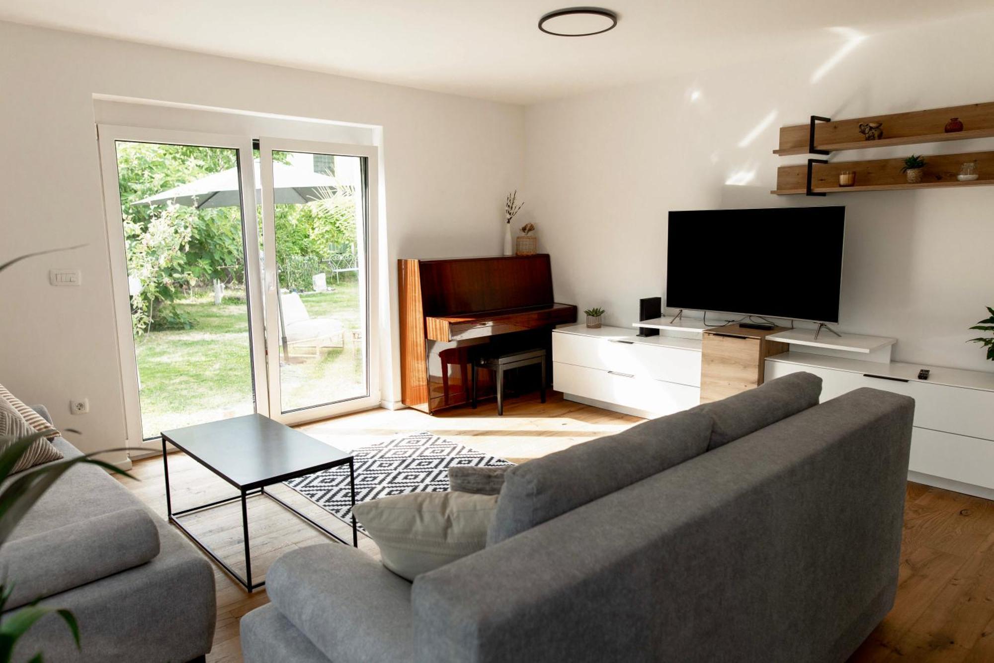 Aura Apartments Zirovnica Szoba fotó